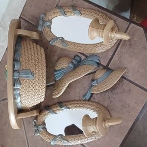 Mirror, hat, sconces and shelf décor